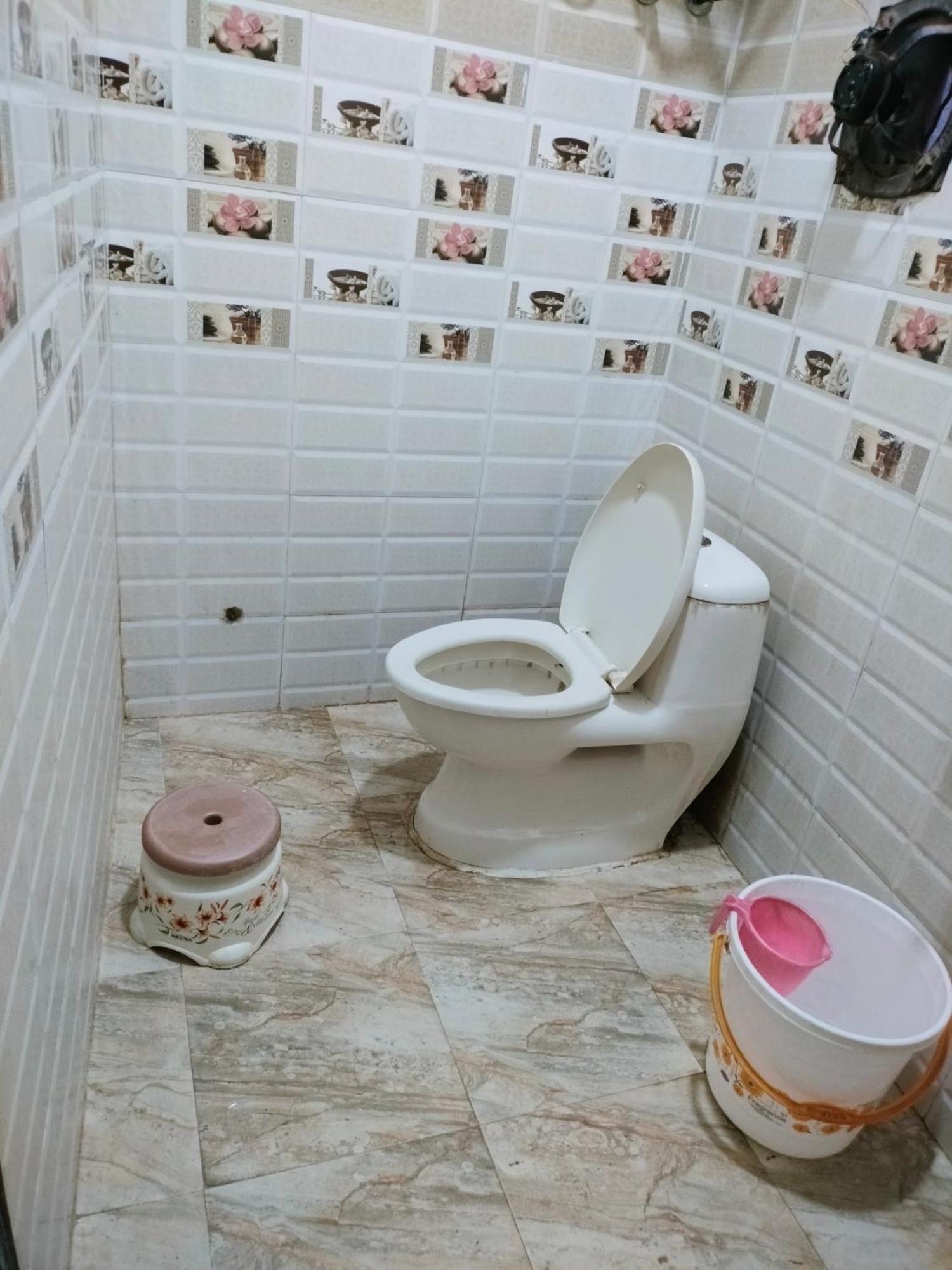 Hotel Geetanjali Inn Yeni Delhi Dış mekan fotoğraf